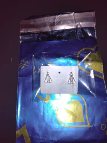 Brinco de prata, símbolo da Nossa senhora Aparecida
