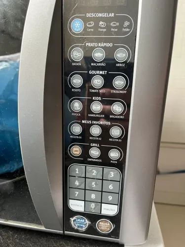 MICROONDAS 31L COM FUNÇÃO GRILL