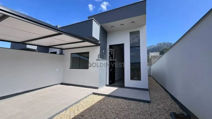 Casa a venda em Brusque- CEDRINHO