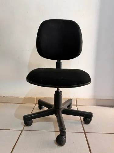 Cadeira de Escritório Giratória