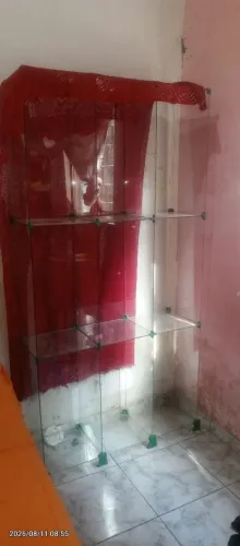 Vende se 1 vitrine