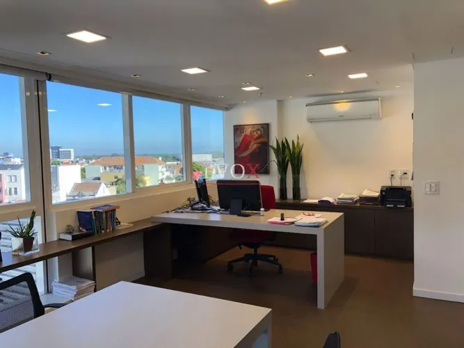 Sala Comercial à venda, Floresta, Porto Alegre - SA0604.