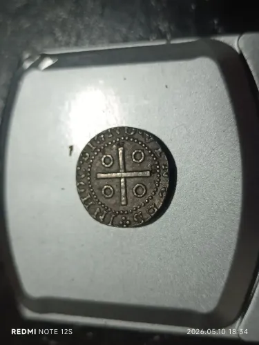 Réplicas em prata de lei de alta pureza de moedas de prata portuguesas.
