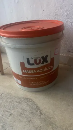 Massa acrílica 