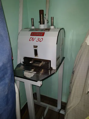 Divisora de Massas G. Paniz DV?30 com Pedestal - Profissional