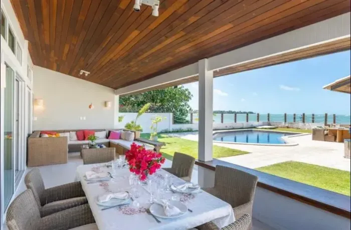 Casa Beira-Mar na Ponta de Serrambi | Locação Anual de Alto Padrão