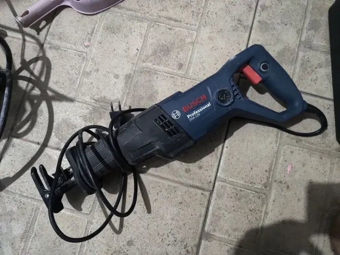 Serra elétrica Bosch Professional GSA 1200w