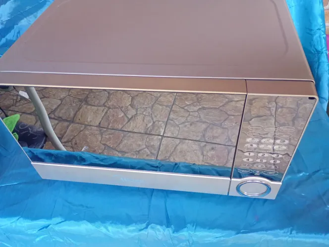 Microondas espelhado Midea 20 litros . Leia ANTES