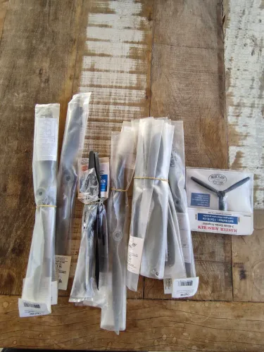 Lote de Hélices para Aeromodelo APC e Master Airscrew Novas