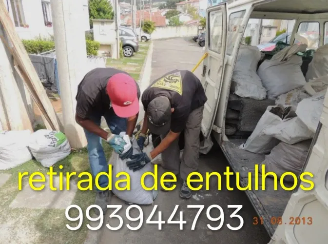 Retirada de entulhos*