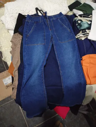 Calça fem m nova