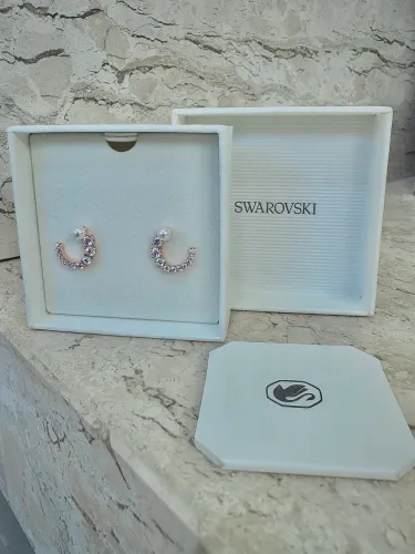 Brinco dourado swarovski