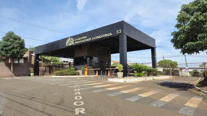 Casa à Venda e Locação no Condomínio Moradas Londrina com 3 Quartos