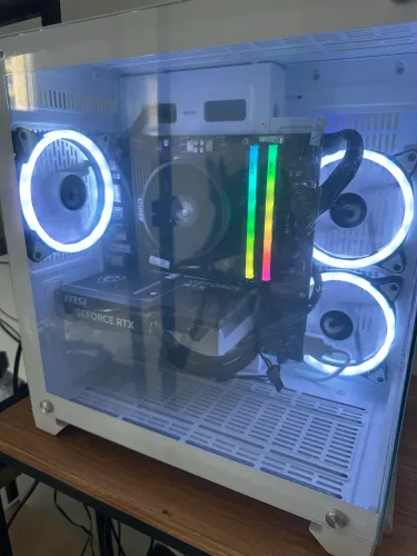 ? PC Gamer / Workstation Ryzen 5 + RTX 5060 8GB | 32GB RAM | SSD NVMe 1TB