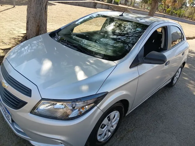 Chevrolet Onix JOY Hatch 1.0 8V Flex Mec. 4P 2019