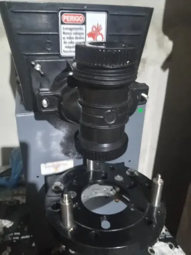 Máquina de fazer salgado