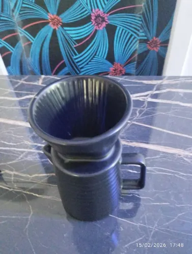 Leiteira e porta filtros cerâmica pesada