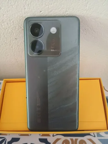 Vende-se celular