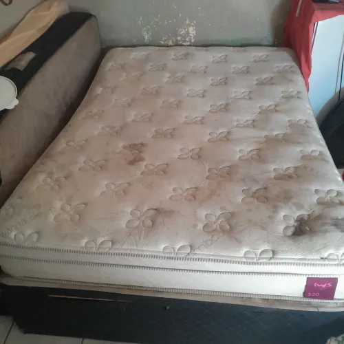 Vendo cama de casal box barato 