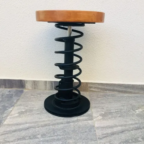Banquetas artesanais estilo industrial