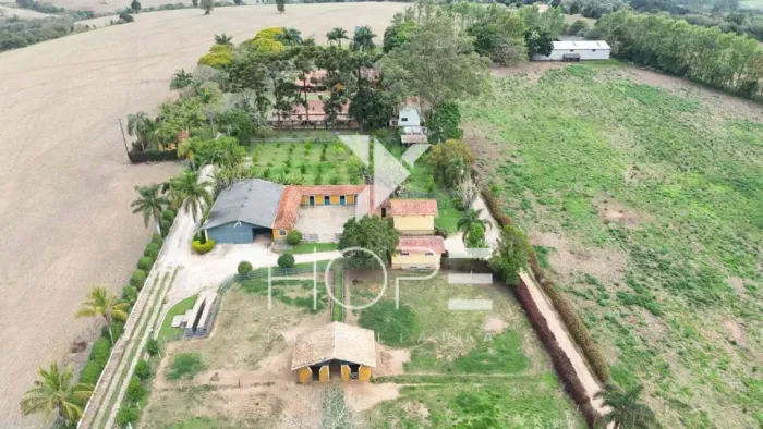 Fazenda à venda com 136 alqueires - 100 alqueires em plantio - alto padrão - beira rodovia