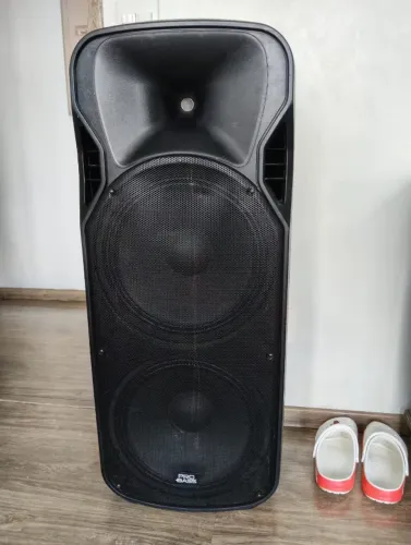 Caixa Ativa com 2 falantes de 15 polegadas da Pro Bass Power (Bass 215)