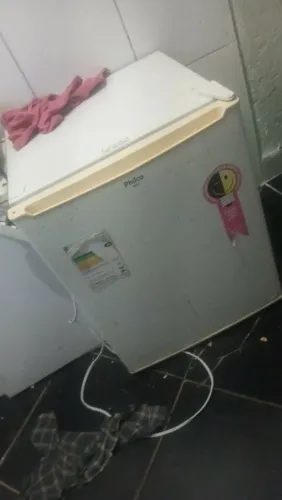 FRIGOBAR PHILCO 127V - PRA RETIRAR