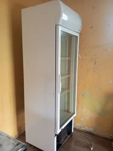 Freezer expositor