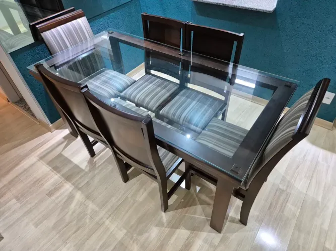 Mesa de Jantar Madeira 6 Lugares c/ Tampo de Vidro + 6 Cadeiras