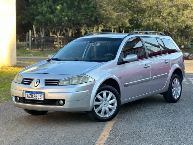 Renault Megane Grand Tour Dynam. Hi-flex 1.6 16V 2011