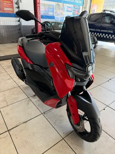 Nmax 26/26 Apenas 222 km rodados