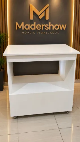 Balcão MDF branco 15mm, nicho, rodinhas