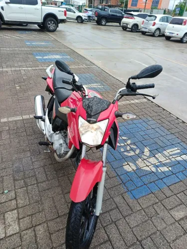 Vendo Titan 160 2017 ou troco por motor superior