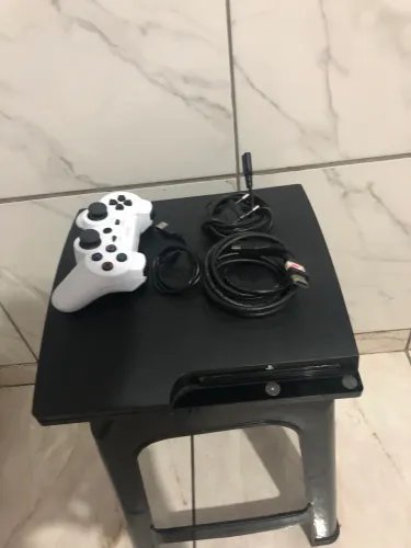 Ps3 1controle,desbloqueado 19 jogos,mais informação chama no pv