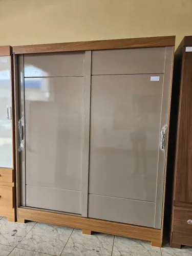 Guarda roupa de casal novo
