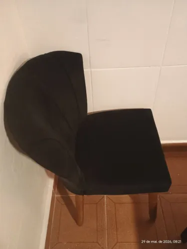 Poltrona pés palito