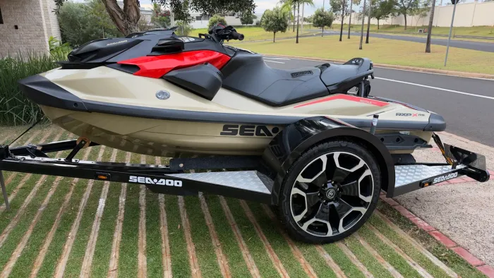 Jet Ski Sea-Doo RXPxRS 325HP 2025 + Reboque