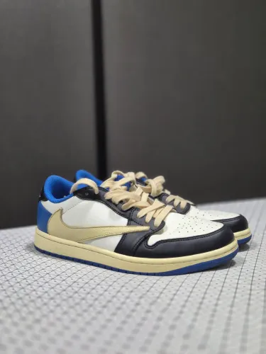 Tênis Air Jordan 1 Low OG Travis Scott x Fragment Original