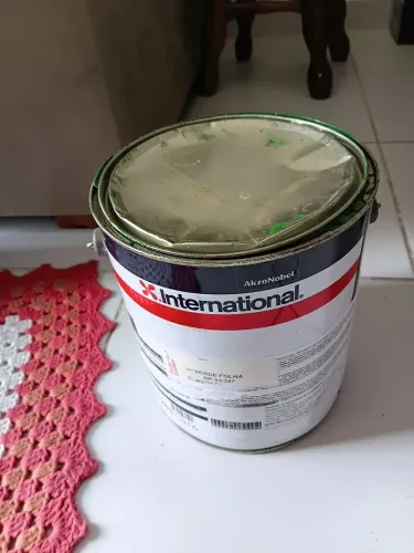 Tinta verde folha Akzonobel usada