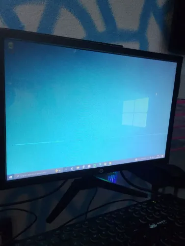 Monitor 19 polegadas - 220V