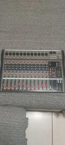 Mesa de som