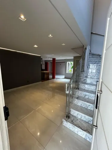 (Direto com Proprietário) - Casa Exclusiva na Zona Sul-Condominio Port Ville