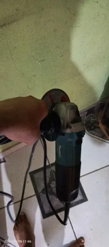 Esmerilhadeira