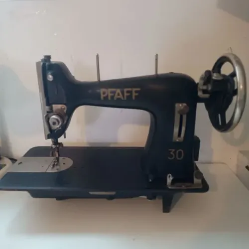 Maquina de Costura Pfaff 30 antiga