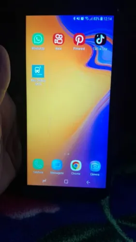 Vendo Celular j4
