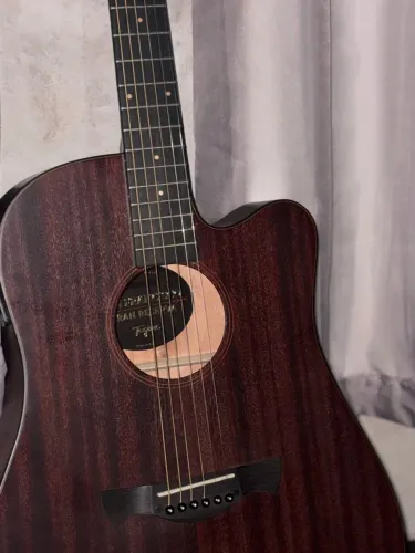 Violão tagima