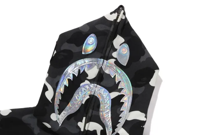 Bape Shark Brilha No Escuro Camuflado