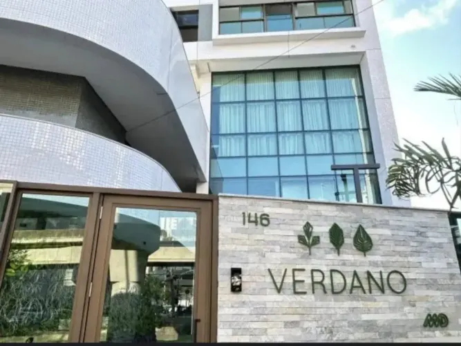 Vendo Edf Verdano( recém entregue), andar altíssimo, com 3 quartos/108m2 em Boa Viagem - R