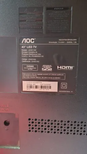 Tv AOC 43 polegadas, não é smart.