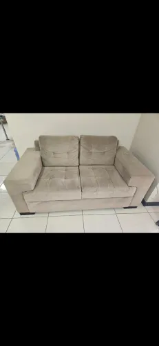 02 sofás de 2 e 3 lugares